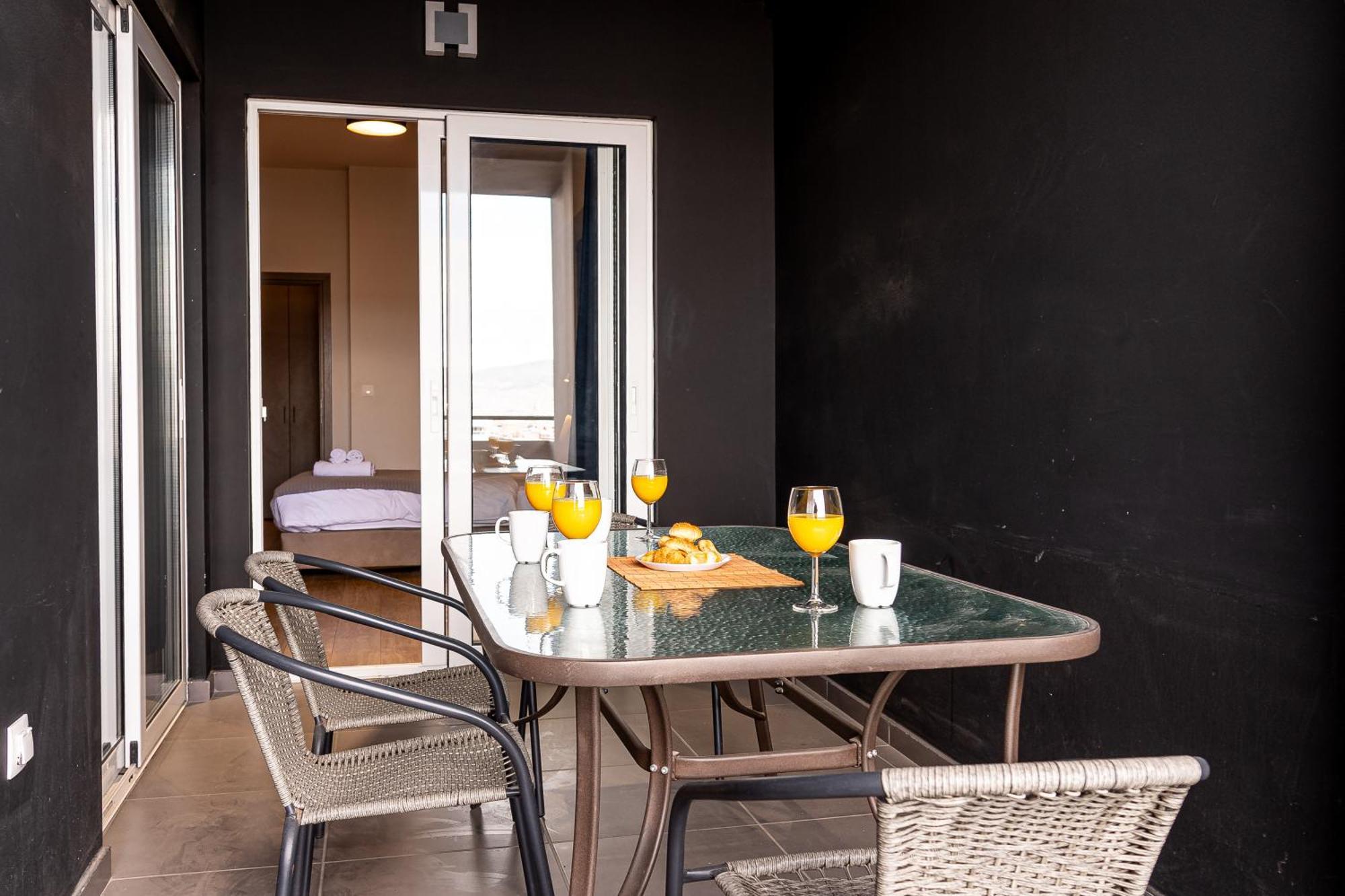Athenian Infinity Apartments المظهر الخارجي الصورة